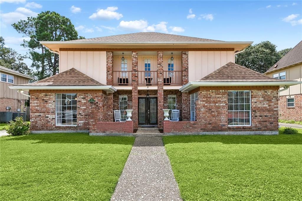 19 MADERA Court