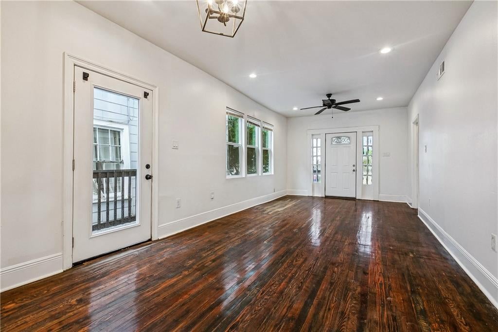 3508-10 ROBERT Street