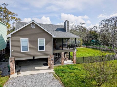 1707 CLAIBORNE Street Mandeville LA 70448