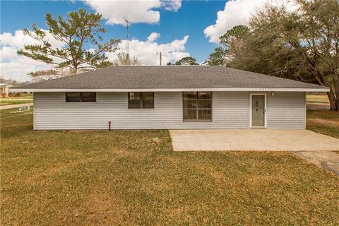 Photo of 59315 ADAMS Road, Bogalusa, LA 70427 (MLS # 2546141)