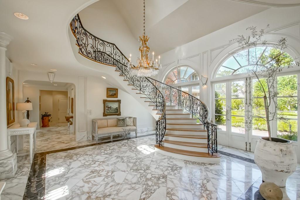 120 AUDUBON Boulevard