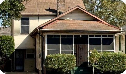 8607 S CLAIBORNE Avenue New Orleans LA 70118