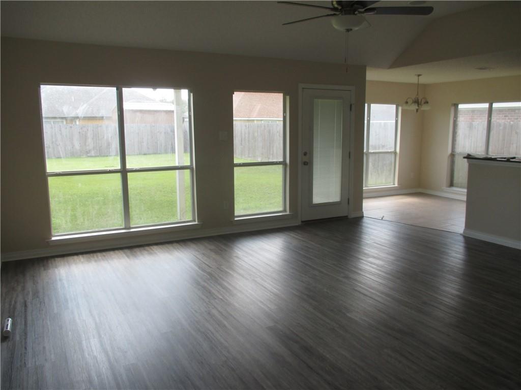 121 COTTAGE GROVE