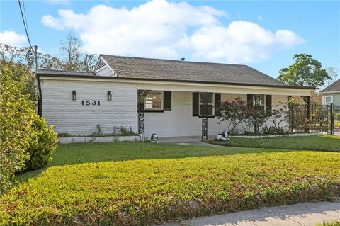 Photo of 4527 PARIS Avenue, New Orleans, LA 70122 (MLS # 2560890)