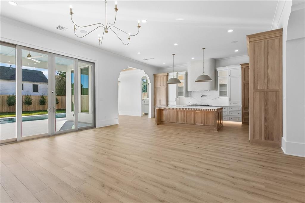 315 HELIOS Avenue