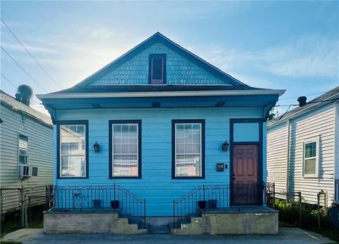 1735 TOURO Street New Orleans LA 70116