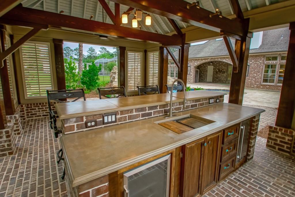 304 HERITAGE OAKS Drive