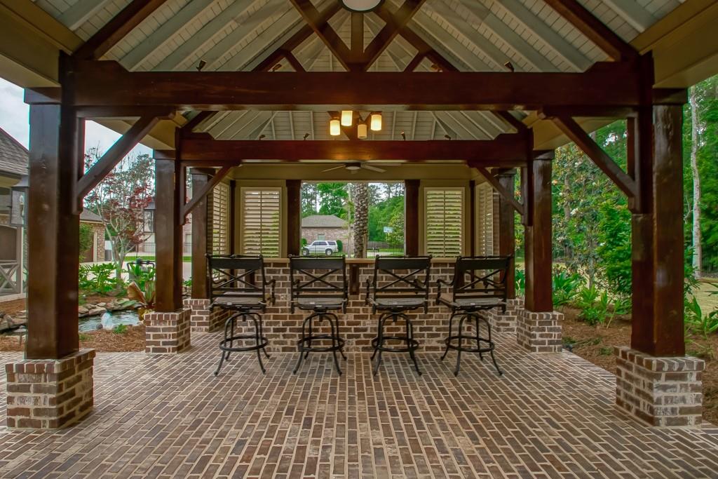 304 HERITAGE OAKS Drive