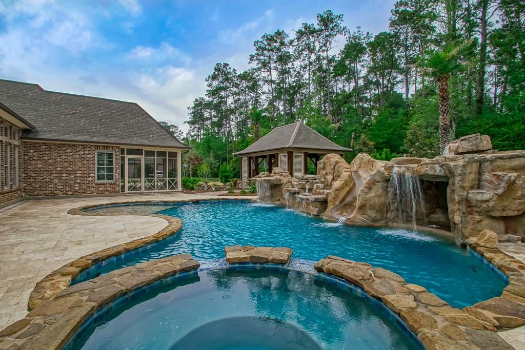 304 HERITAGE OAKS Drive