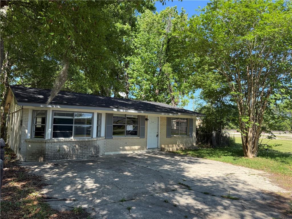 39449 MAGNOLIA Street