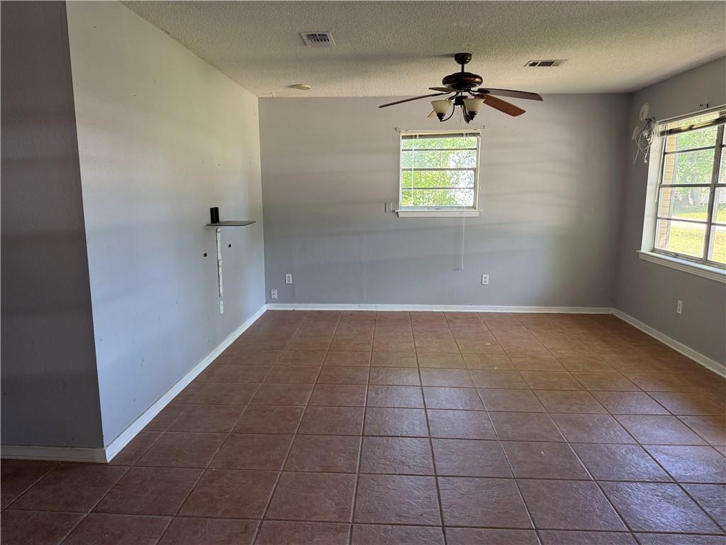 39449 MAGNOLIA Street