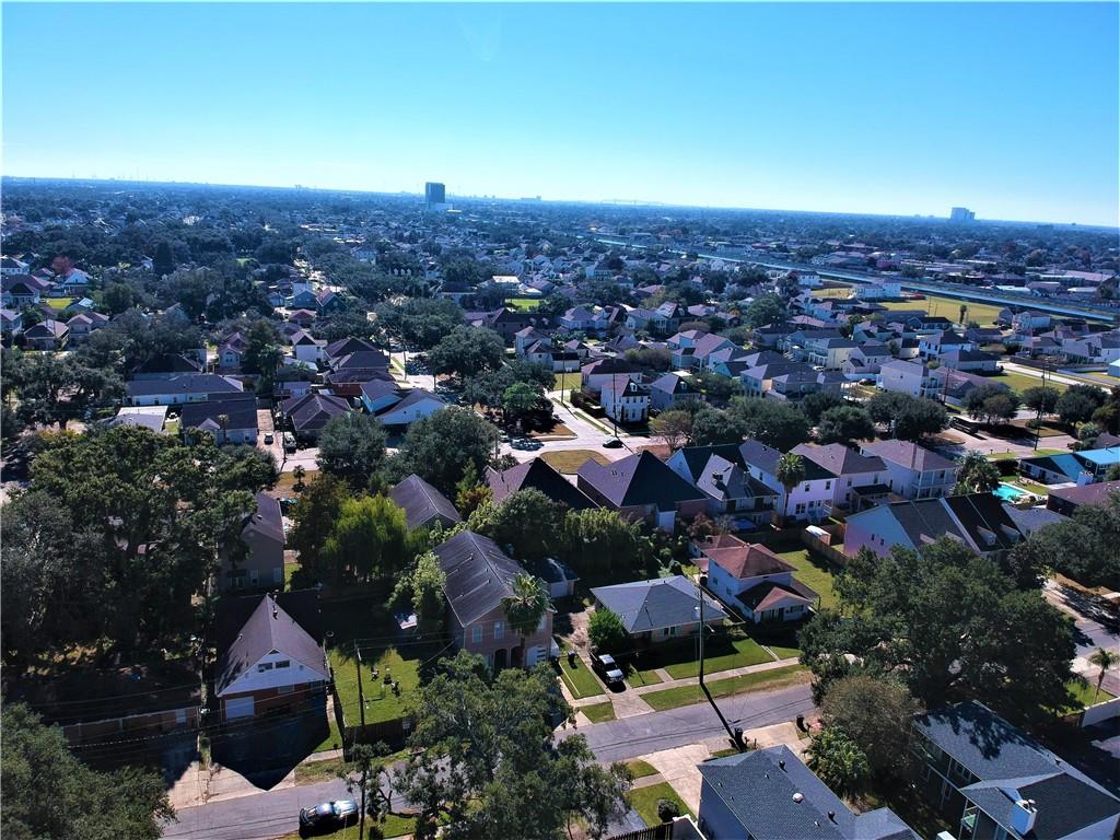 260 W ROBERT E LEE Boulevard