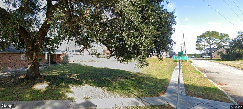 Photo 1 of 1 — 3936 LYNDELL Drive, Chalmette, LA 70043