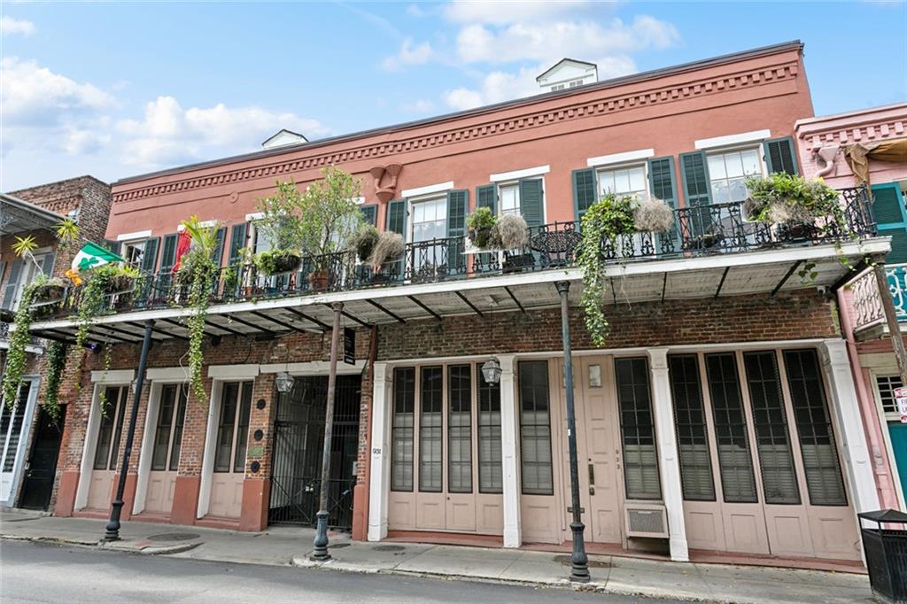 931 CHARTRES Street 13&14