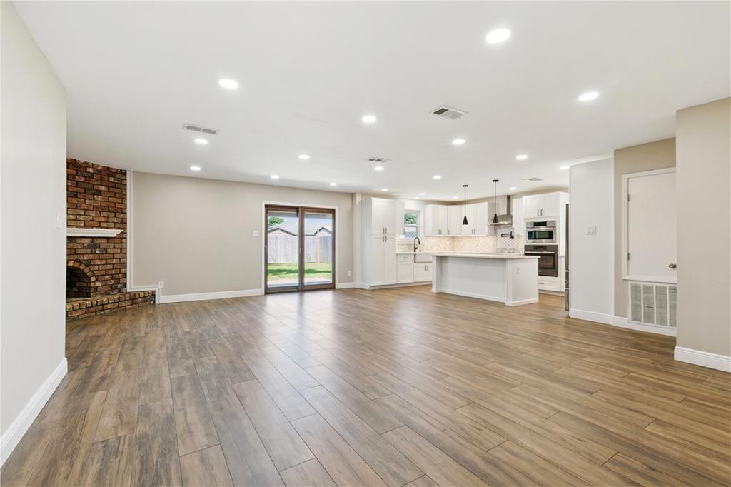 1424 PECAN Avenue