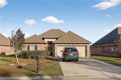Photo of 42210 WOOD Avenue, Ponchatoula, LA 70454 (MLS # 2562099)