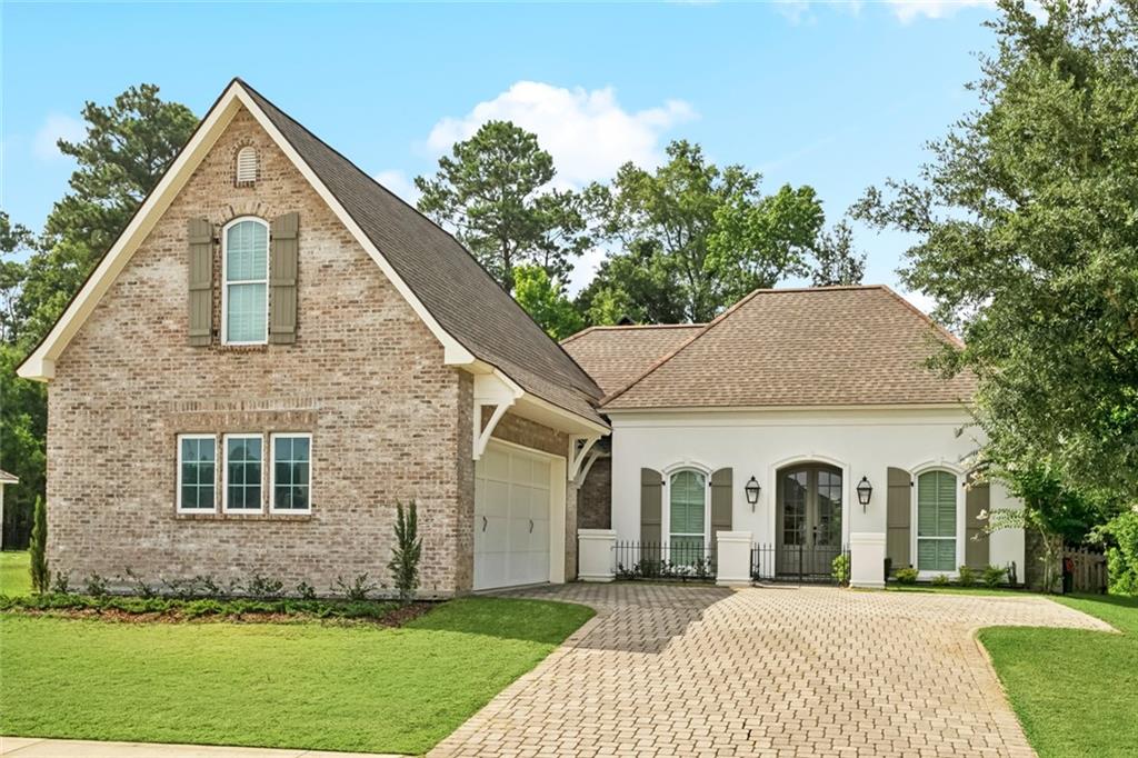 504 N CORNICHE DU LAC Drive