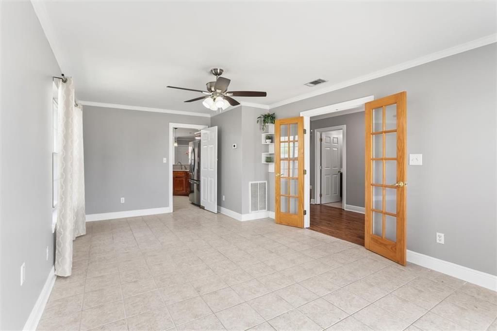 5025 SAINT BERNARD Avenue