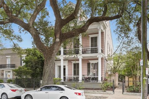 3206 SAINT CHARLES Avenue New Orleans LA 70115