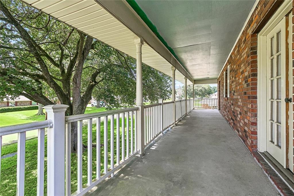 412 OAK Lane