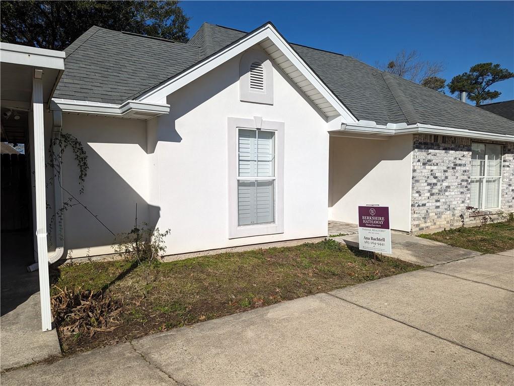 Covington, Louisiana 70433, United States, 3 Bedrooms Bedrooms, ,2 BathroomsBathrooms,Residential,Pending,64976