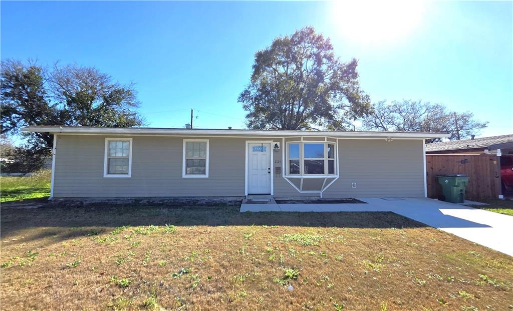 Photo 1 of 15 — 2124 DUPONT Drive, Terrytown, LA 70056