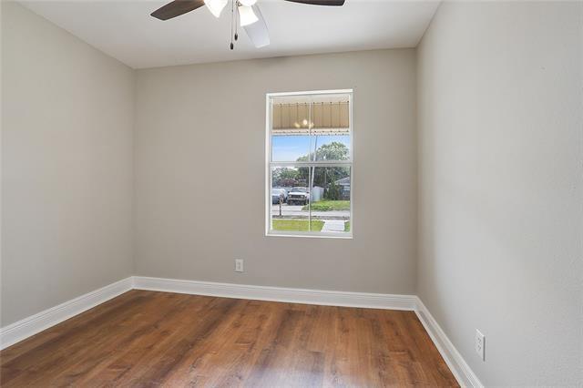 62 W CLAIBORNE Square