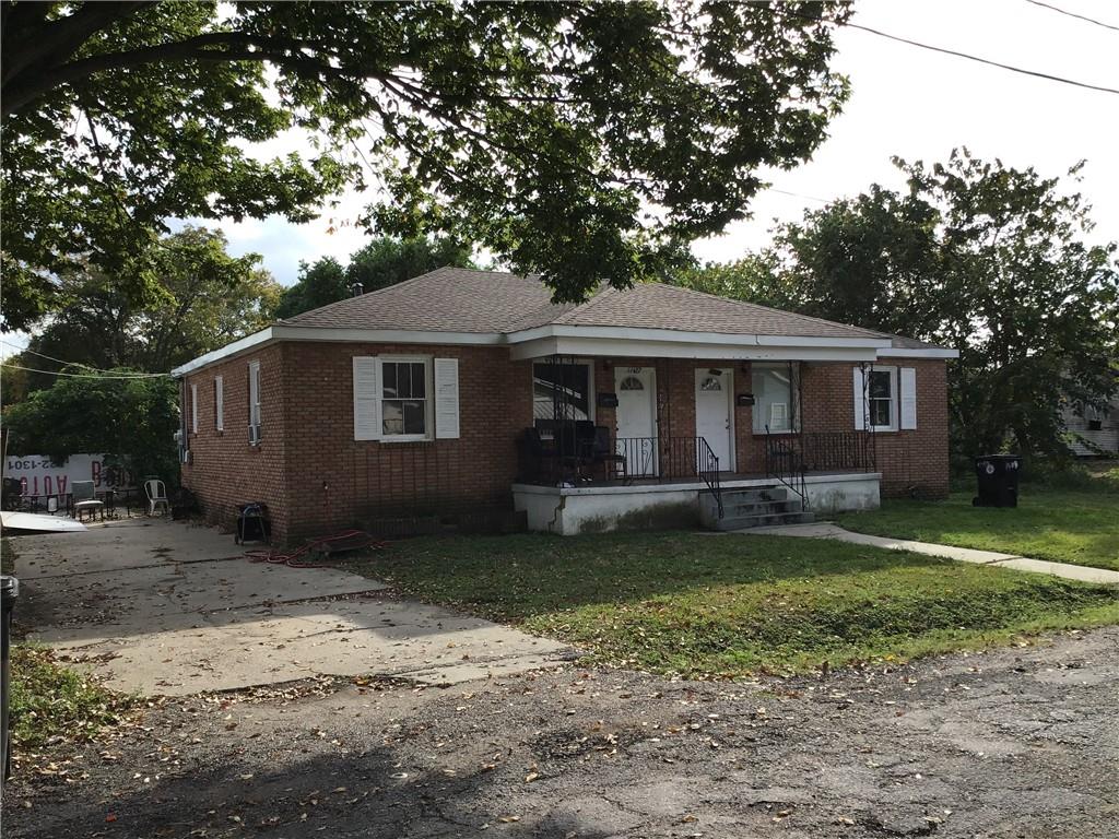 1427 DE ARMAS Street