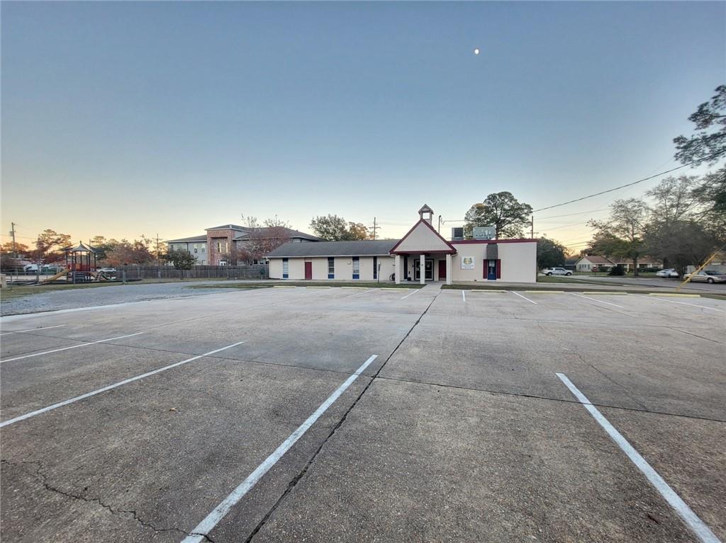 1344 EASTRIDGE Drive