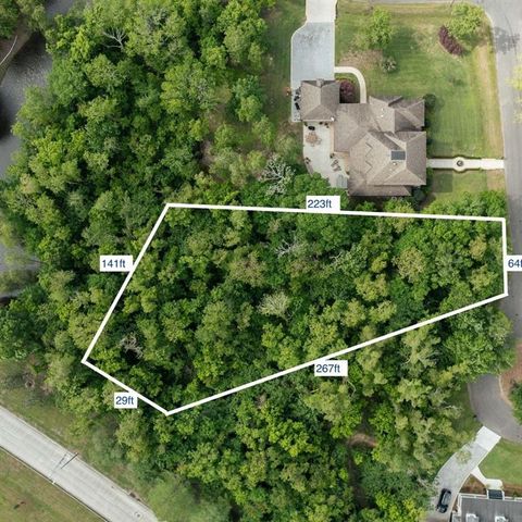 12 SUGARBERRY Place New Orleans LA 70131