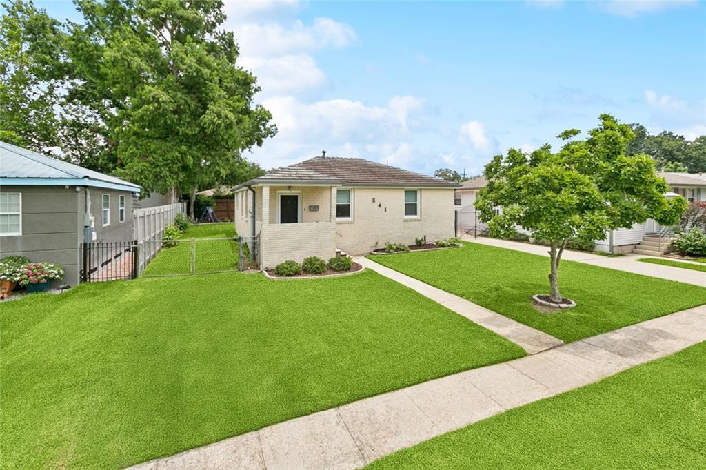541 GELPI Avenue