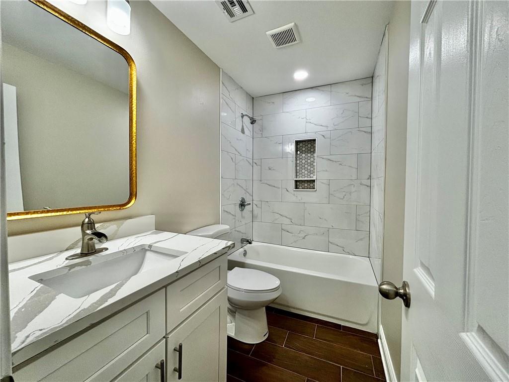 Westwego, Louisiana 70094, United States, 3 Bedrooms Bedrooms, ,2 BathroomsBathrooms,Residential,Active,245384