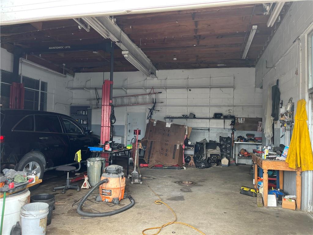 1013 E ST. BERNARD Highway