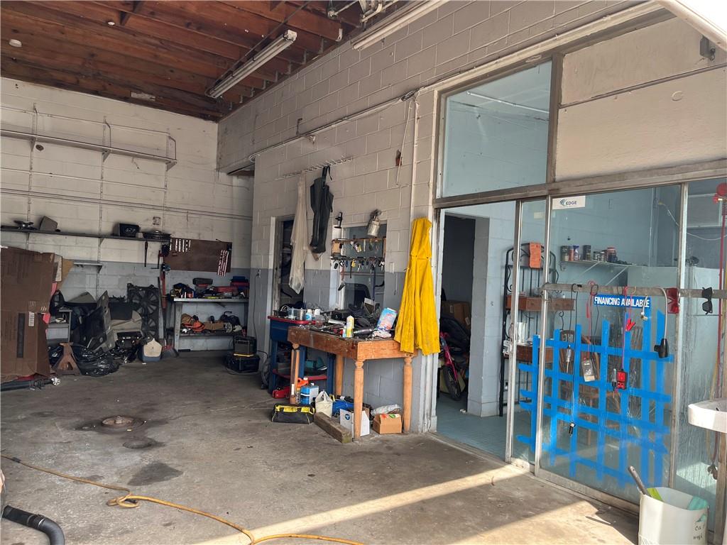 1013 E ST. BERNARD Highway