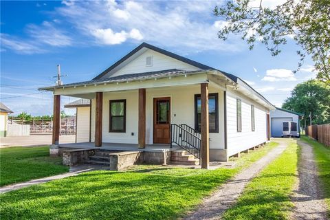 Photo of 167 W 5TH Street, La Place, LA 70068 (MLS # 2553459)