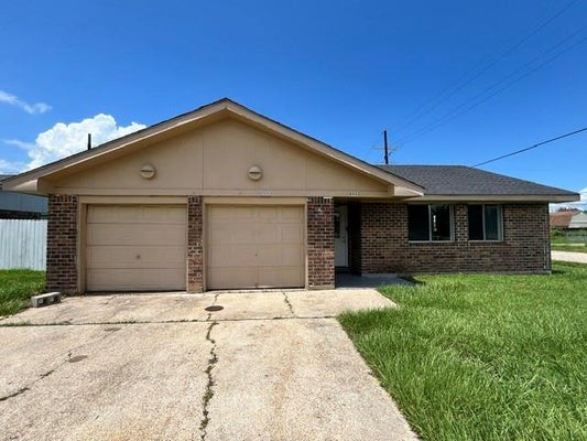 2229 CAMBRIDGE DR, LA PLACE, LA 70068 - Image ce48cb4f29b4e19b29a3e4e960f17444/3927554206