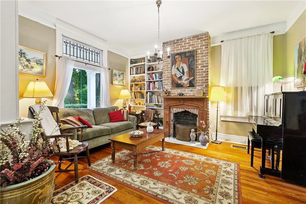 316 MILLAUDON Street