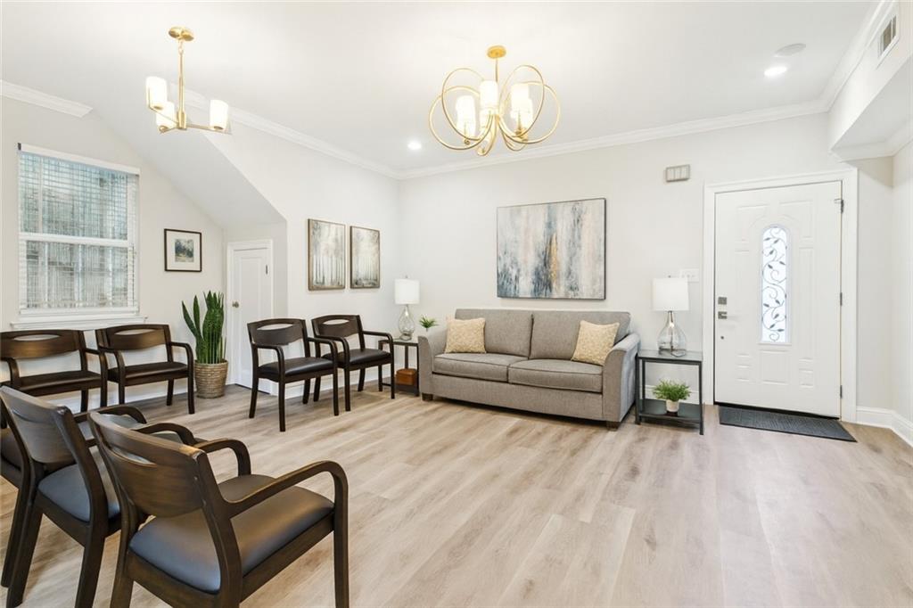 New Orleans, Louisiana 70112, United States, 3 Bedrooms Bedrooms, ,3 BathroomsBathrooms,Residential,Active,253727