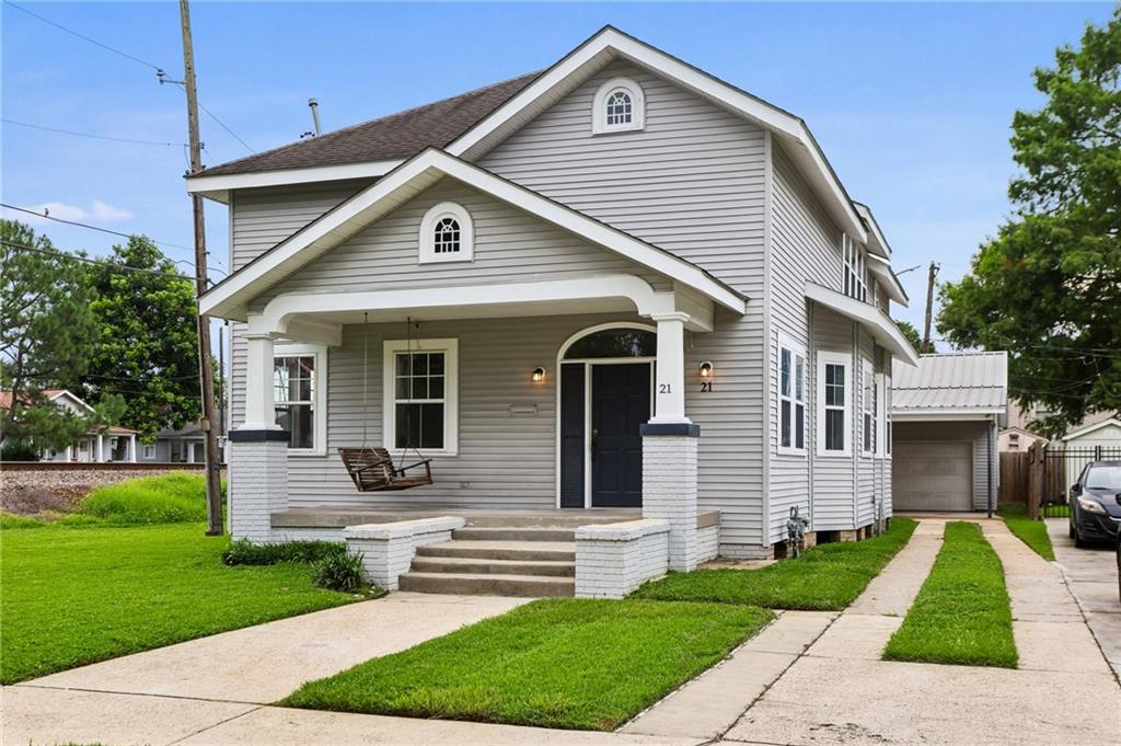 21 FOREST Avenue