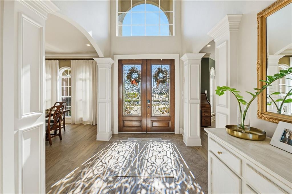 983 LAKESHORE Boulevard