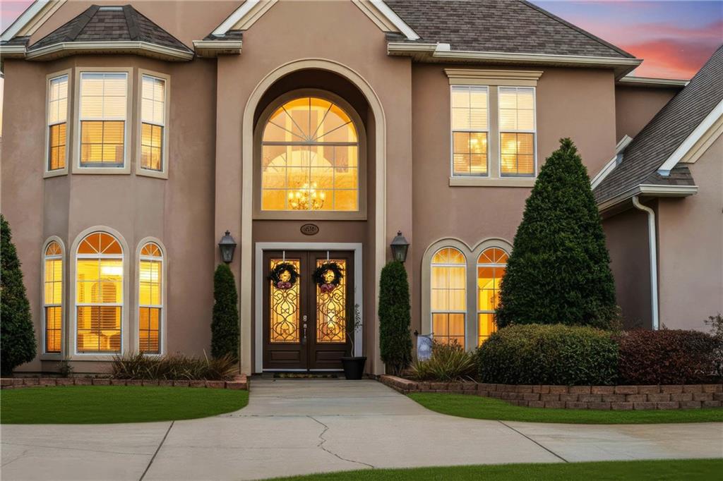 983 LAKESHORE Boulevard