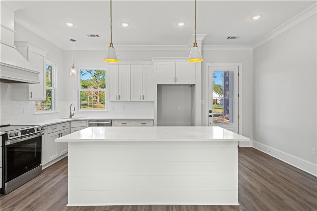 Folsom, Louisiana 70437, United States, 4 Bedrooms Bedrooms, ,2 BathroomsBathrooms,Residential,Pending,28482