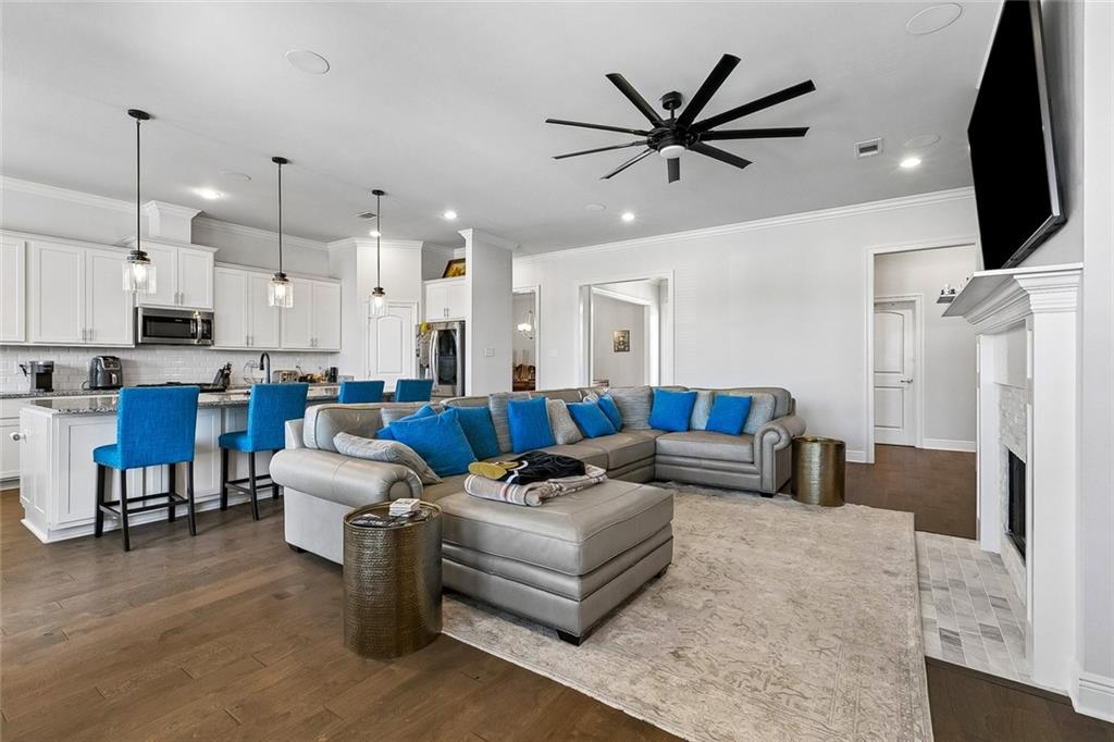 409 LLAMA Drive