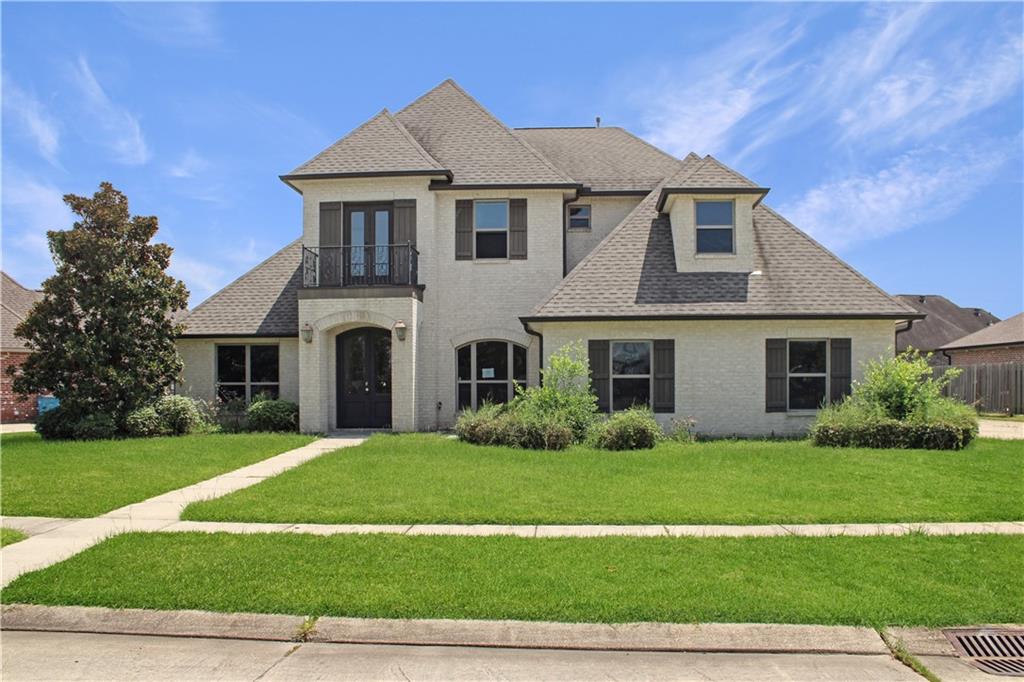 Photo 1 of 29 — 405 LAC VERRET Drive, Luling, LA 70070