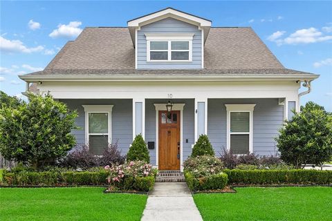 Photo of 10 MAGNOLIA Place, Jefferson, LA 70121 (MLS # 2559500)