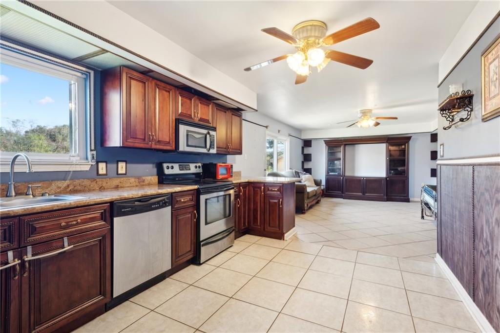 7231 PINEBROOK Drive