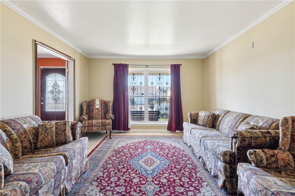 7231 PINEBROOK Drive