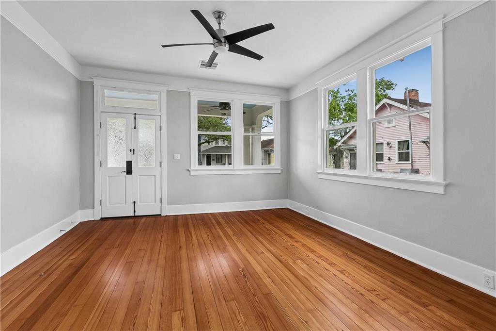 1021 23 N LOPEZ Street