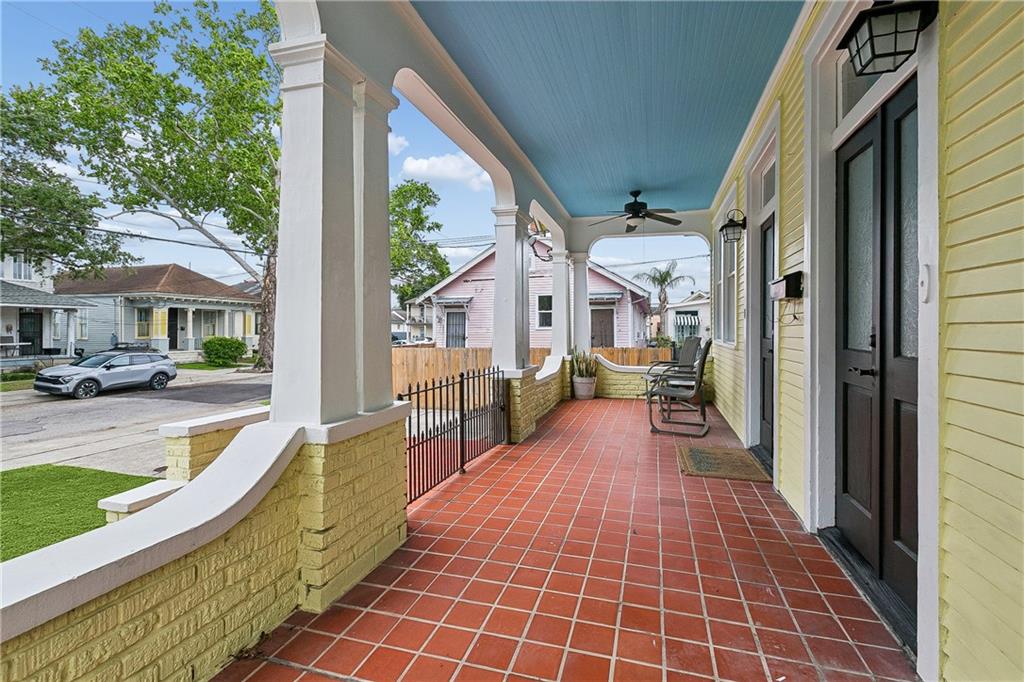 1021 23 N LOPEZ Street