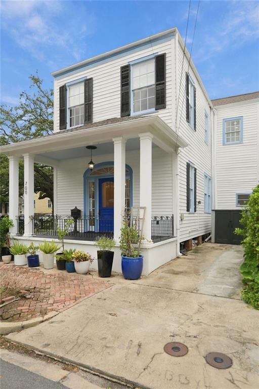 700 PELICAN Avenue